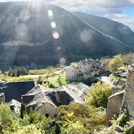 Maison Charmante Avec Vue Sur La Montagne, Mostuéjouls