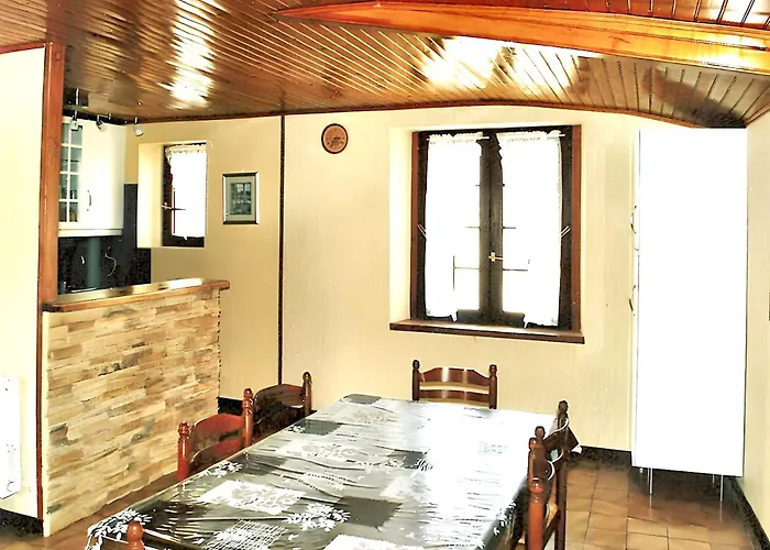 Maison Charmante Avec Vue Sur La Montagne, Mostuéjouls