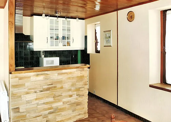 Maison Charmante Avec Vue Sur La Montagne, Tatil Evi